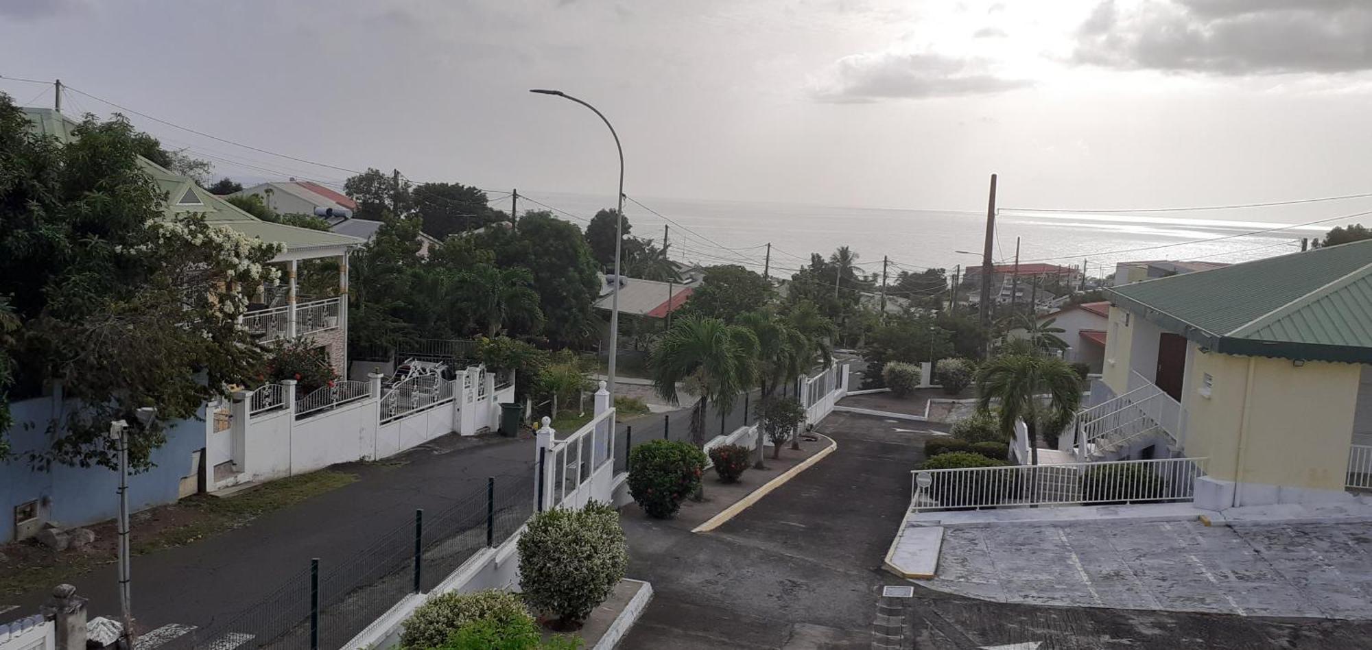Le P'Tit Nid Cocodydy Apartment Baillif Ngoại thất bức ảnh